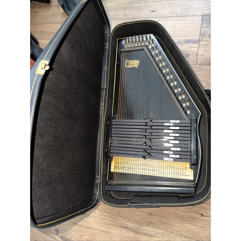 Oscar Schmidt Autoharp - Made‎ in USA